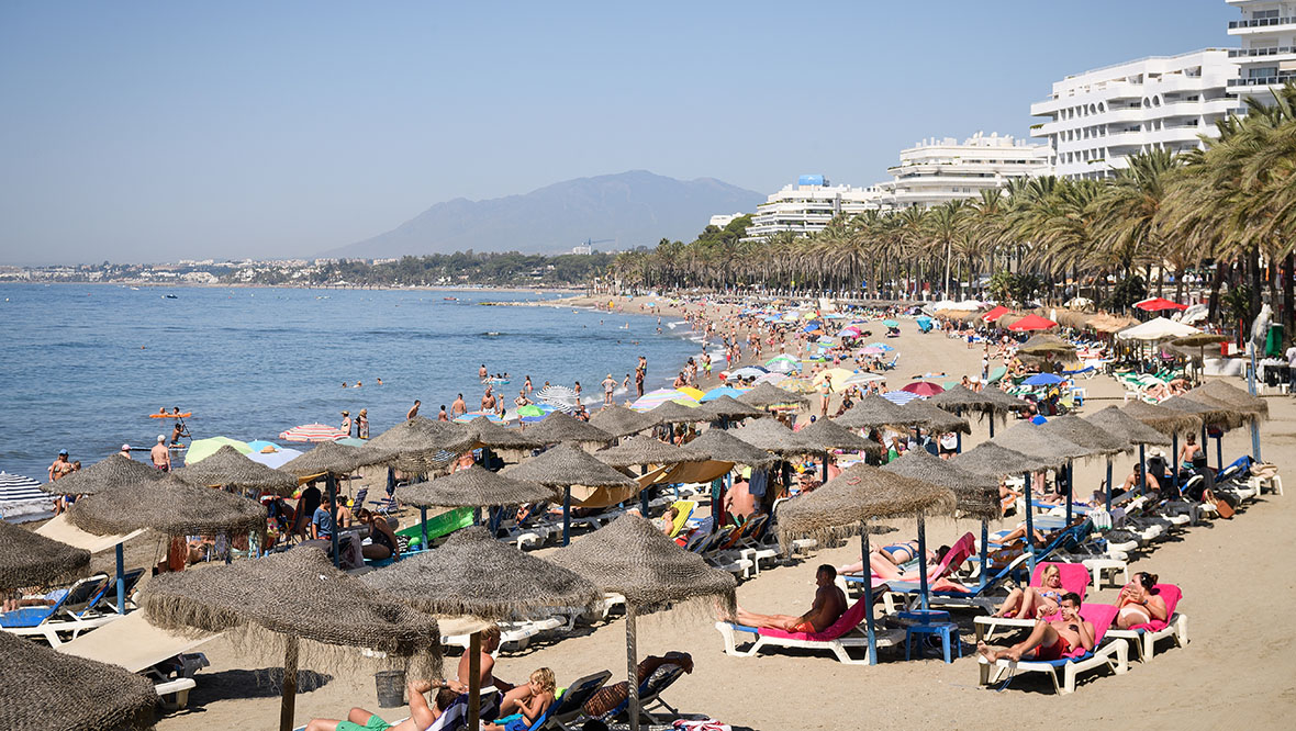 Record-breaking temperatures expected across Spain and Italy as holiday season in full swing