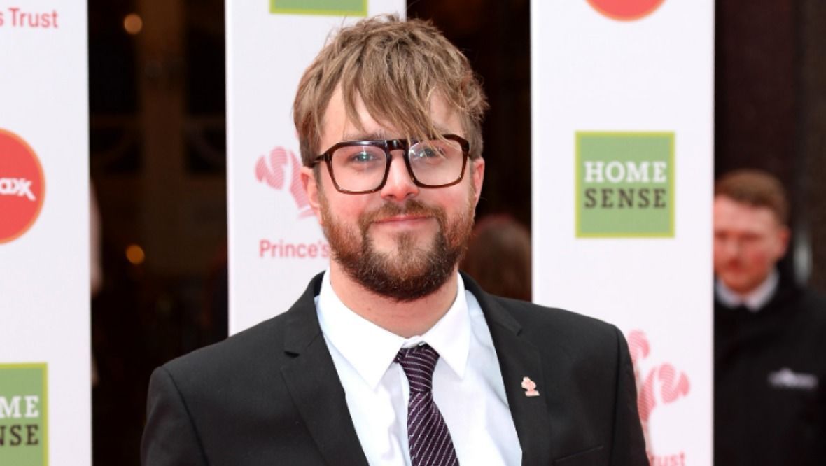 Iain Stirling says new comedy Buffering is based on his life