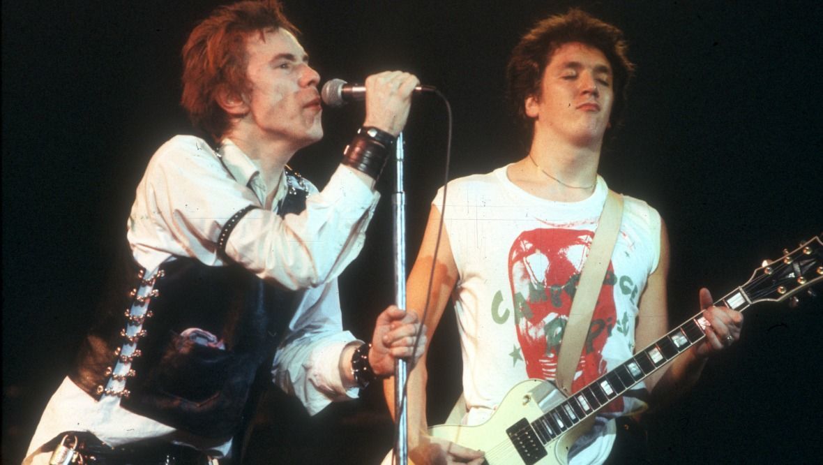 Johnny Rotten ‘total d**k’, Sex Pistols’ former guitarist says