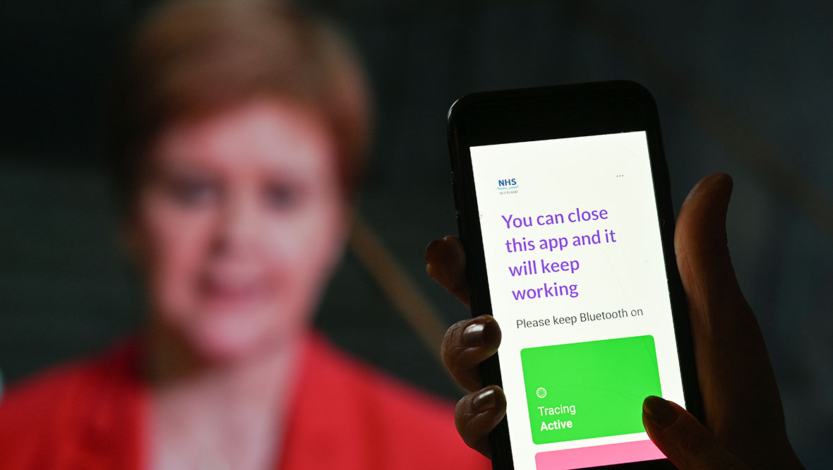 More than 20,000 Scots disable track and trace app
