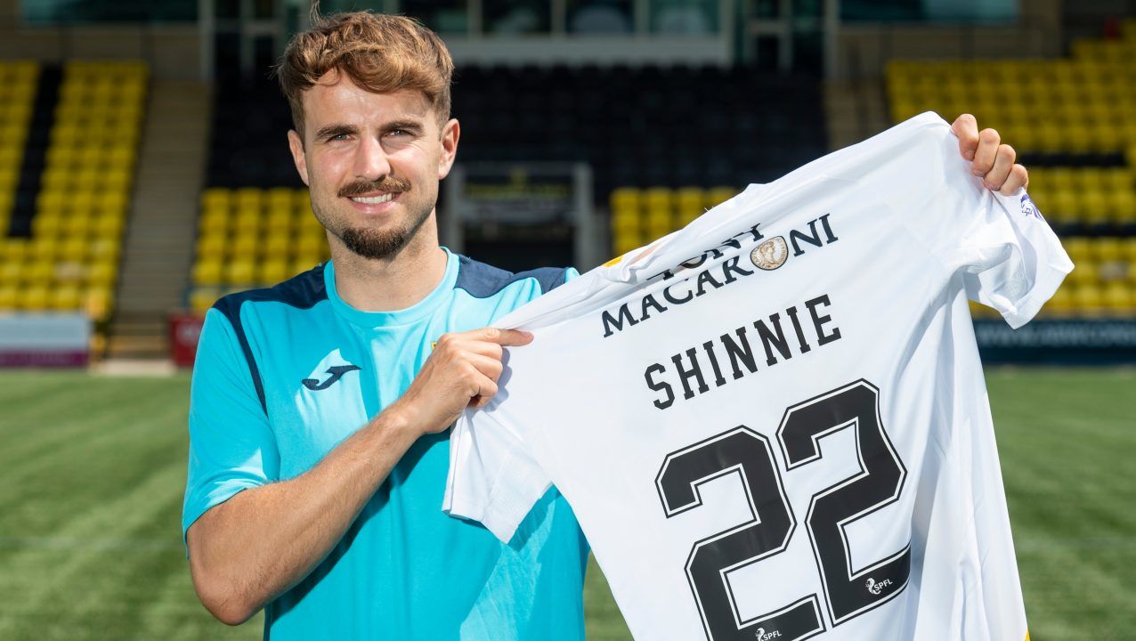 Martindale believes Shinnie signing is ‘a real coup’