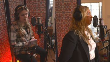 Teen battling cancer records song with pop star Ella Henderson