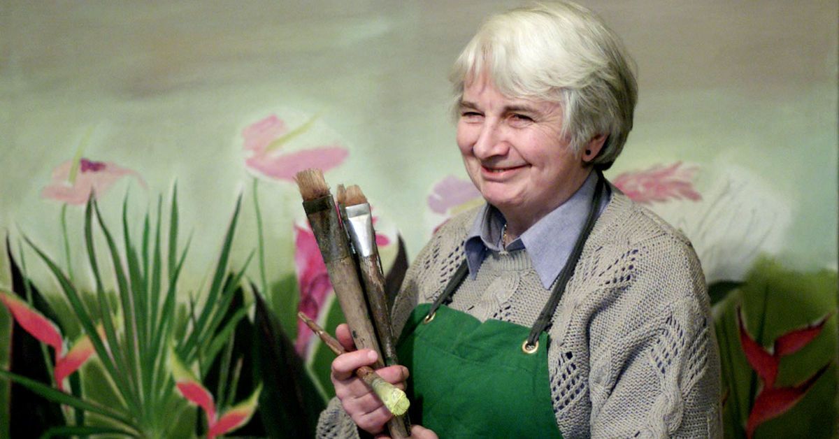 Artist Dame Elizabeth Blackadder dies aged 89