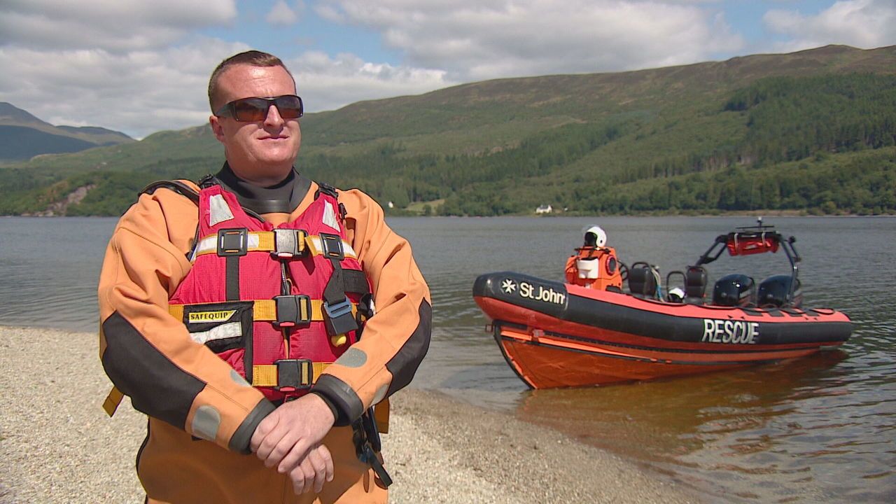 Ronnie Britton has been the cox on the Loch Lomond rescue boat for the last four years. (STV News)