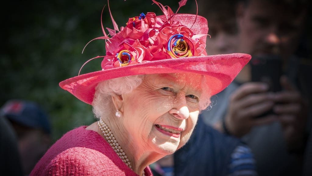 Queen hopes to make Scotland Holyrood Week trip despite ongoing ‘mobility issues’ says Buckingham Palace