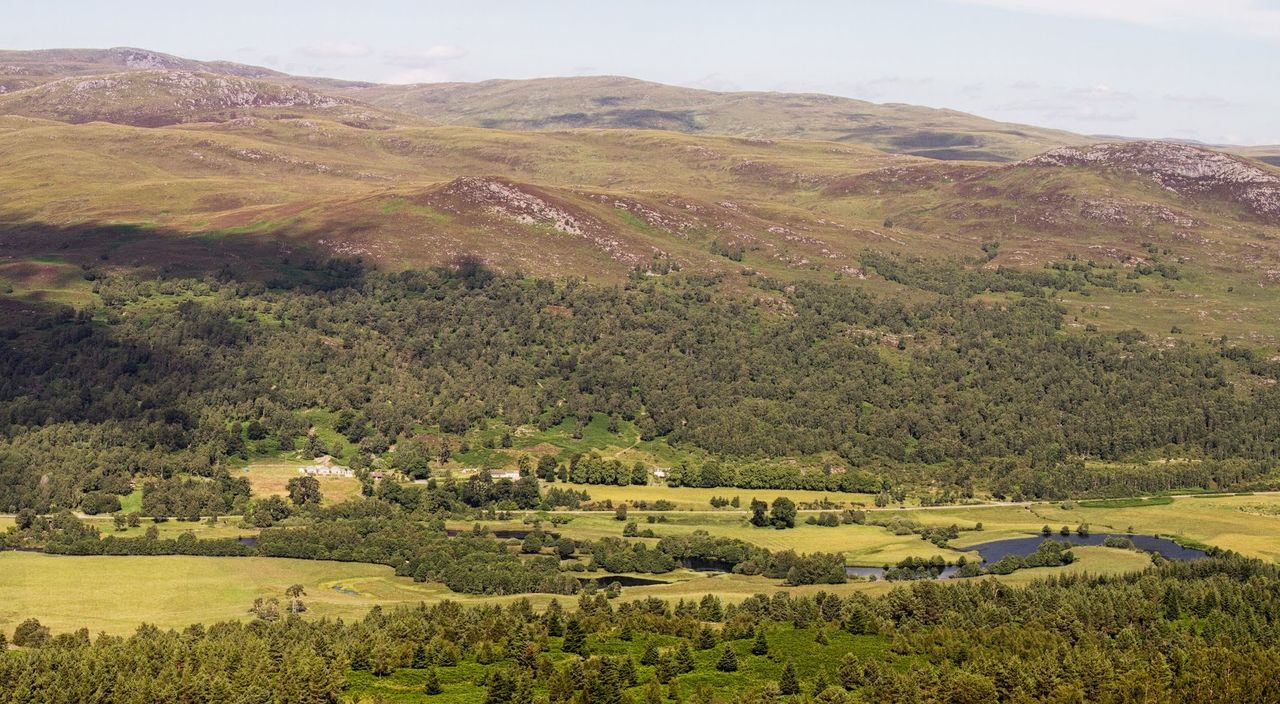 10,000-acre Dundreggan estate near Loch Ness