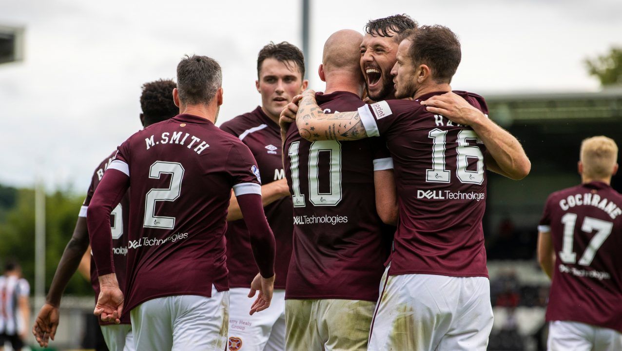 Hearts go top of Premiership with win over St Mirren