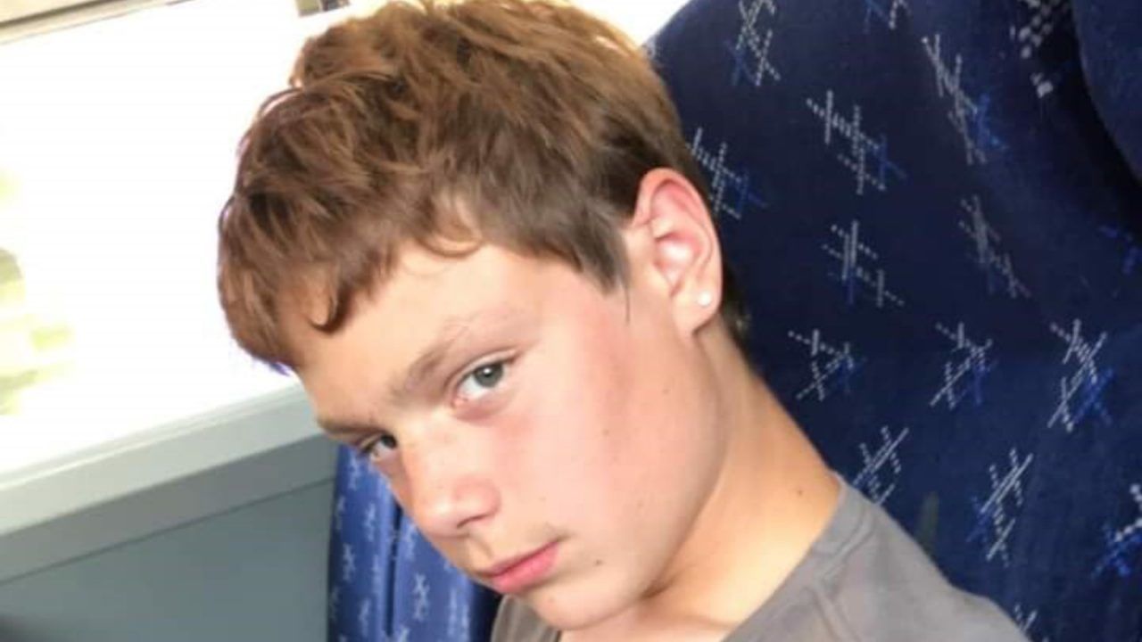 Police appeal in search for missing 15-year-old boy