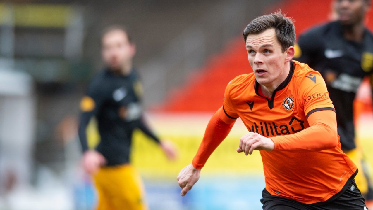 Dundee United sell striker Lawrence Shankland to Beerschot