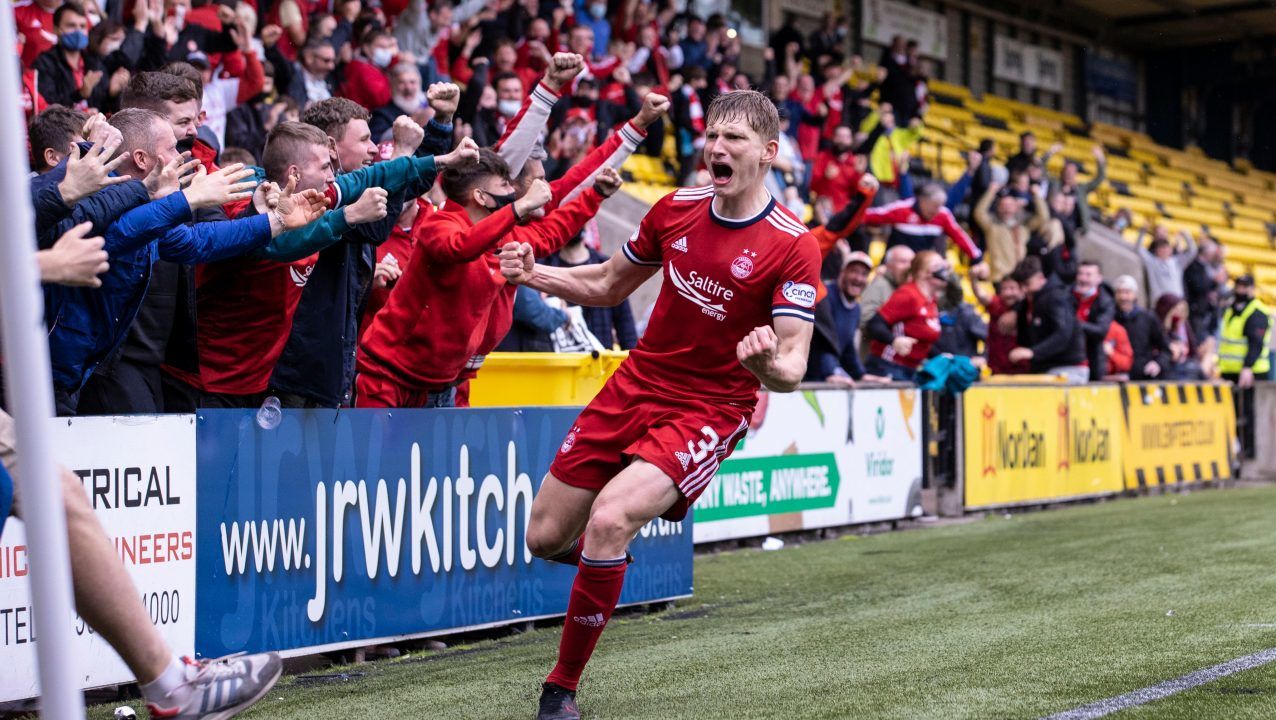 Late MacKenzie winner earns Aberdeen victory over Livingston