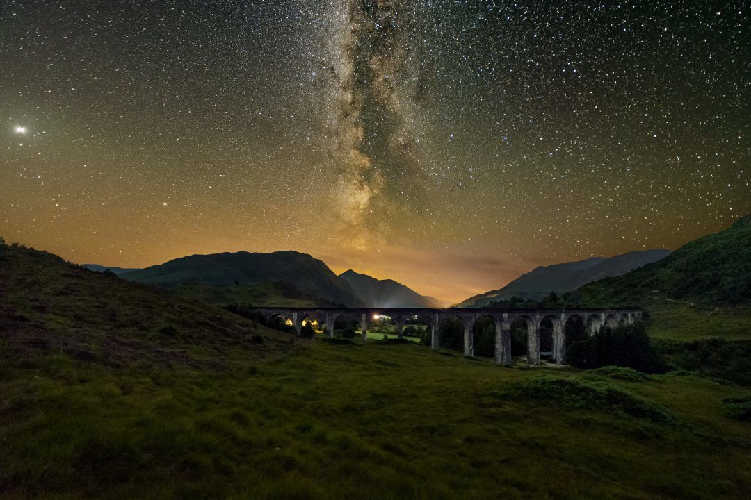 Snapper captures Milky Way above famous Harry Potter viaduct
