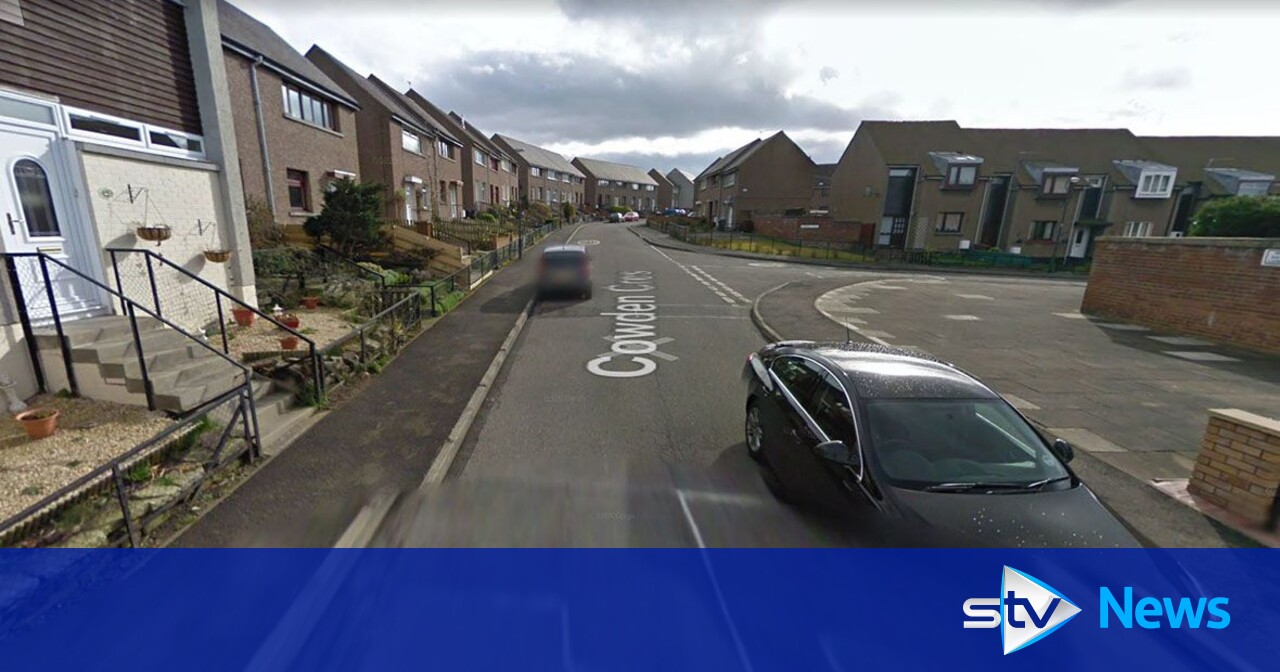 Man rushed to hospital with serious injuries after stabbing | STV News