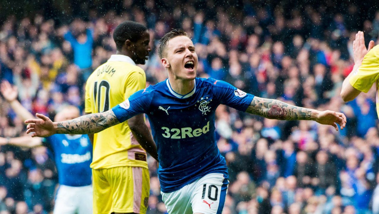 Hearts sign free agent Barrie McKay on two-year deal