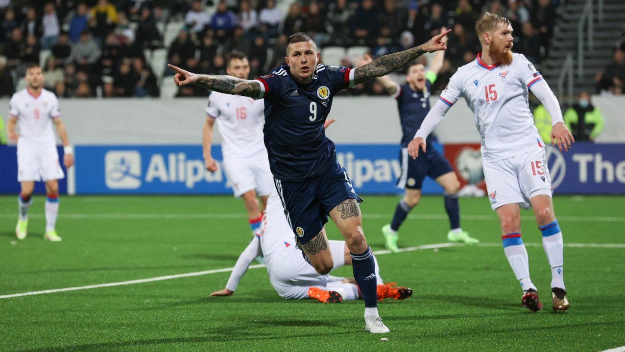 Dykes breaks deadlock to give Scotland win over Faroe Islands