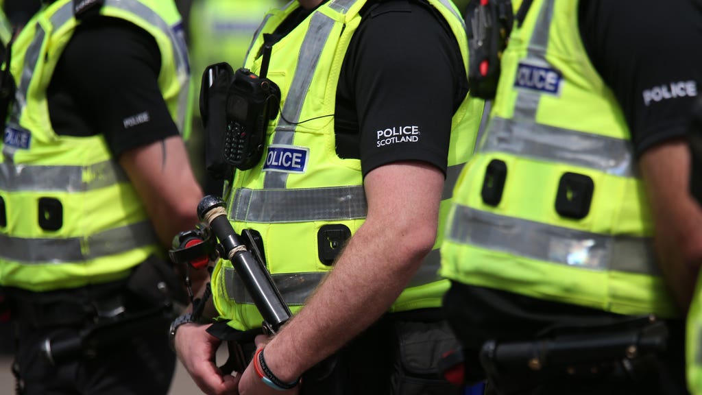 ‘Considerable challenge’ remains for police over women and BME staff