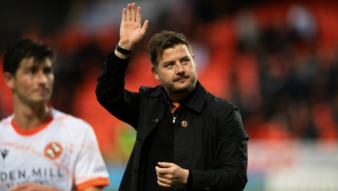 Tam Courts leaves position as manager of Dundee United