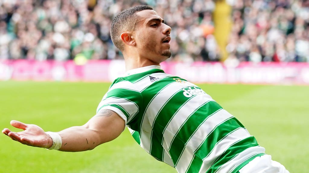 Giakoumakis nets first Celtic goal in Premiership win over St Johnstone