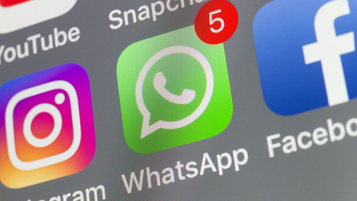 Facebook, Instagram and WhatsApp all down in global outage