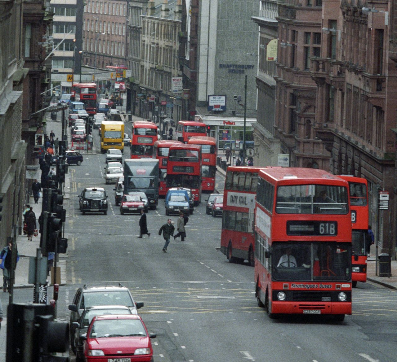Hope Street packed with buses in 1995.