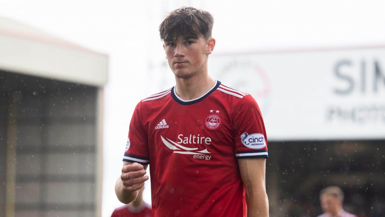 Glass urges Aberdeen teenager Ramsay to block out transfer talk