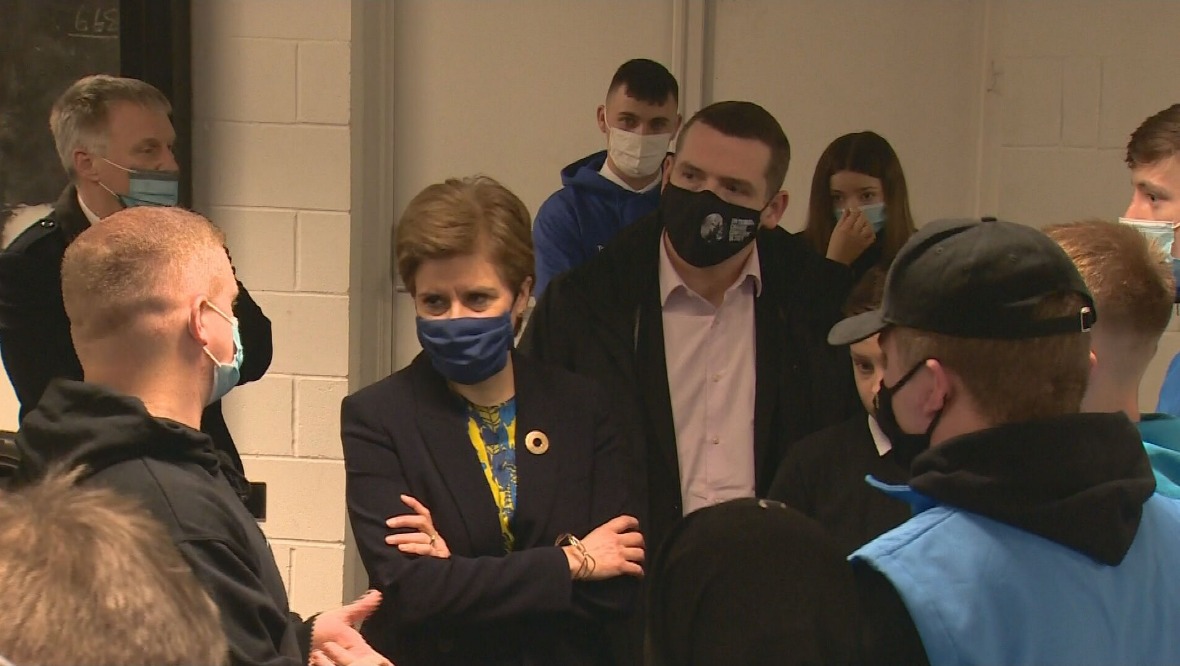 Nicola Sturgeon and Douglas Ross visited Bluevale Community Club in Glasgow.