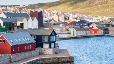 Shetland hotels and taxi drivers to get extra Covid financial support