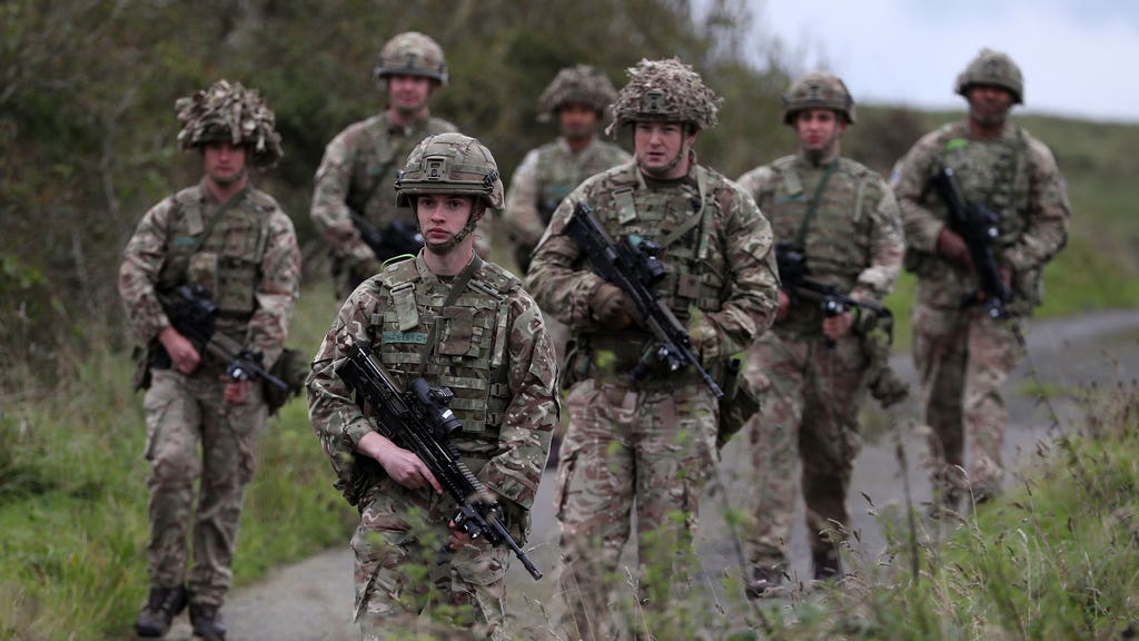 UK to send 20,000 troops to largest Nato exercise since the Cold War