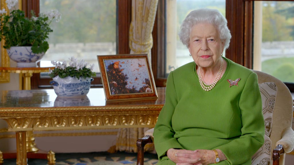 The Queen calls for leaders to work together to tackle climate change