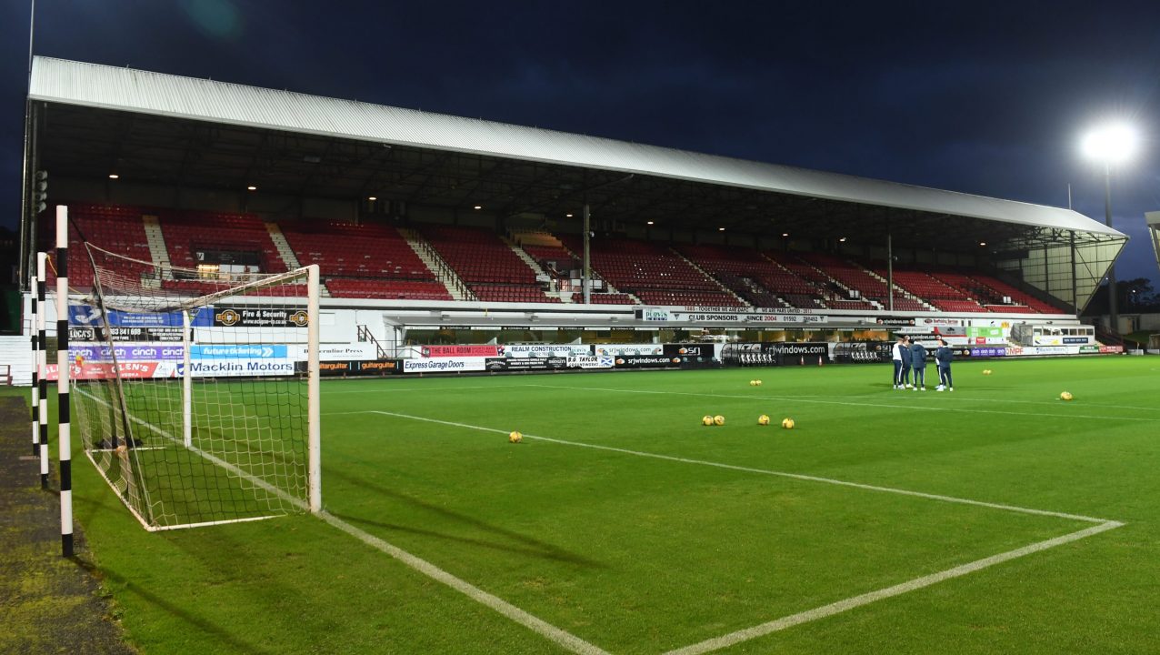 Dunfermline v Inverness game called off due to waterlogged pitch