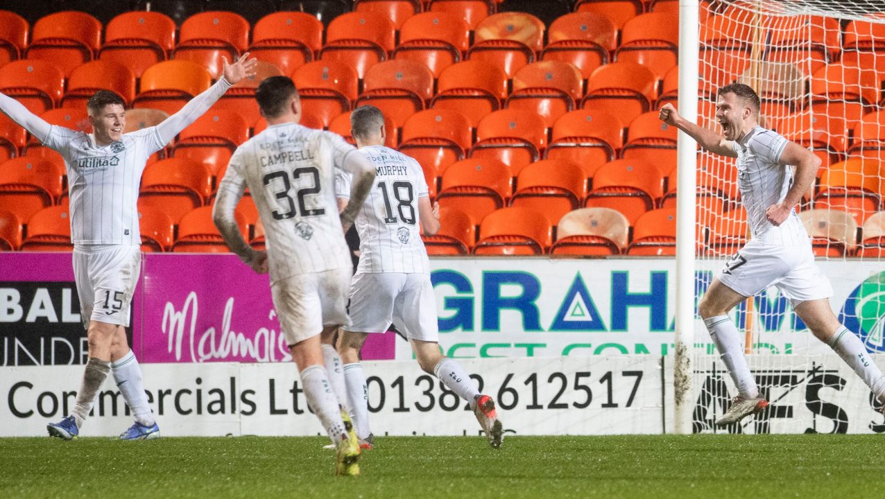 Hibernian claim comfortable 3-1 win at Dundee United