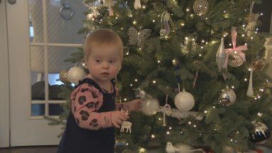 Tot who spent months in hospital with cancer gets home for Christmas