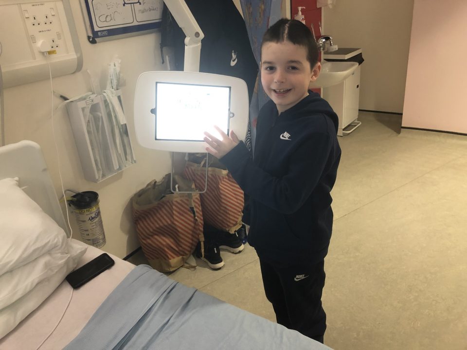 Christmas comes early for kids in hospital with delivery of 250 iPads