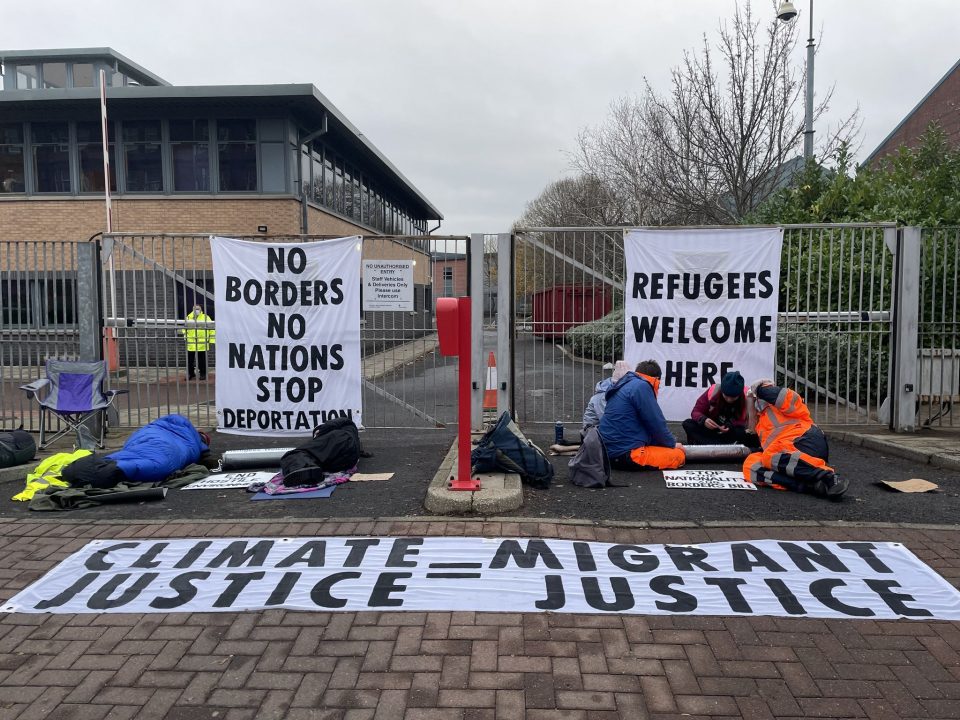 Extinction Rebellion block entrance to Home Office over Bill