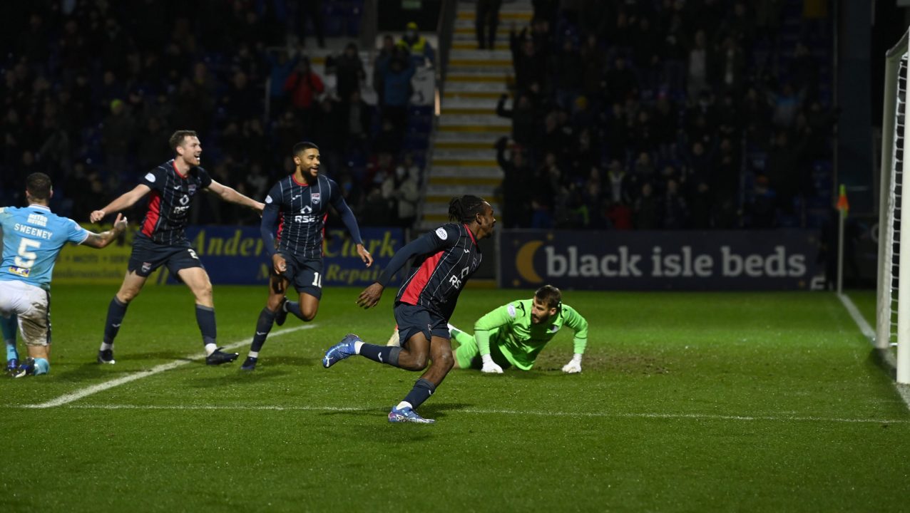 Ross County move off the foot of the table with win over Dundee