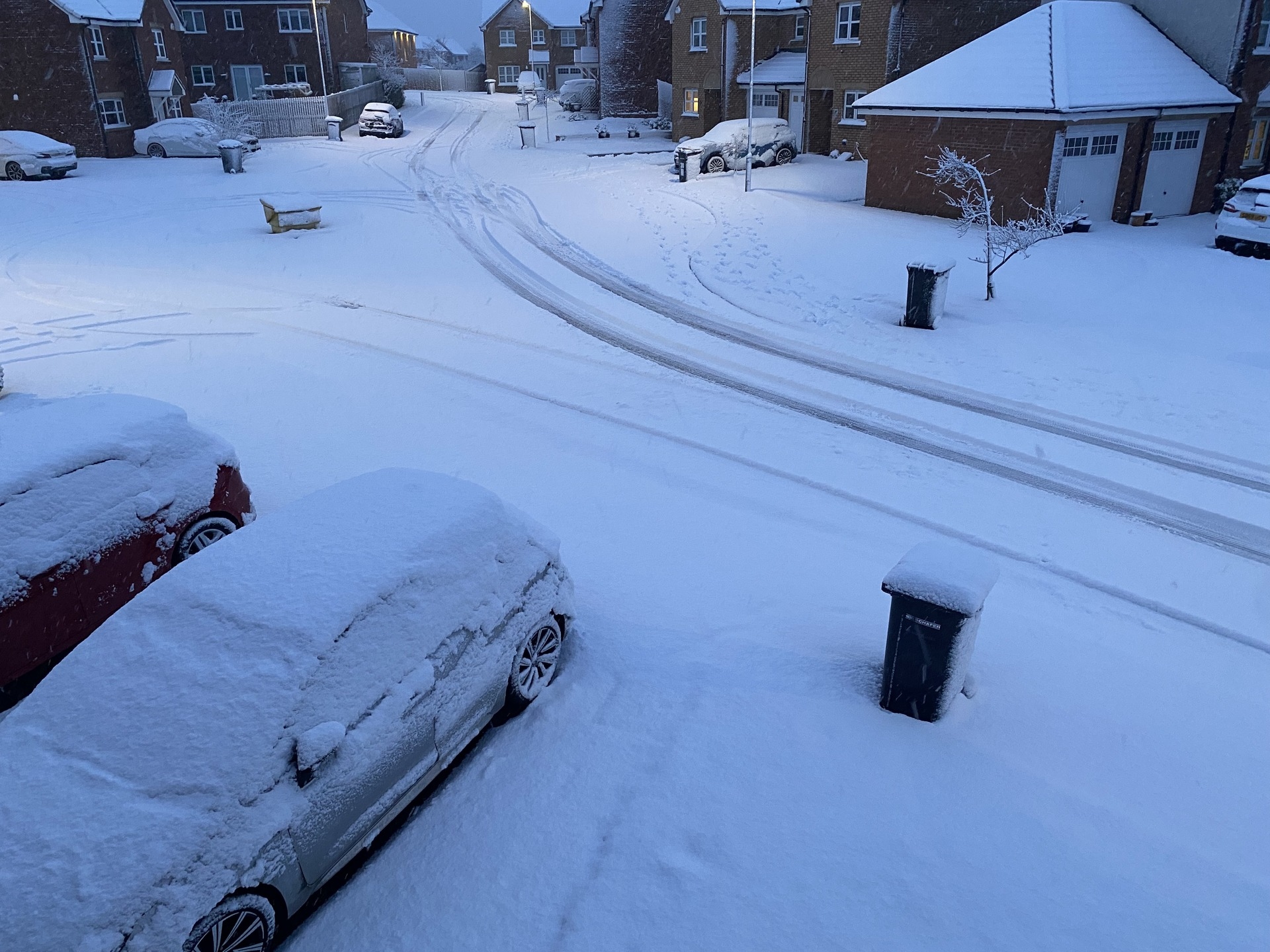 East Kilbride: Heavy snowfall in South Lanarkshire.
