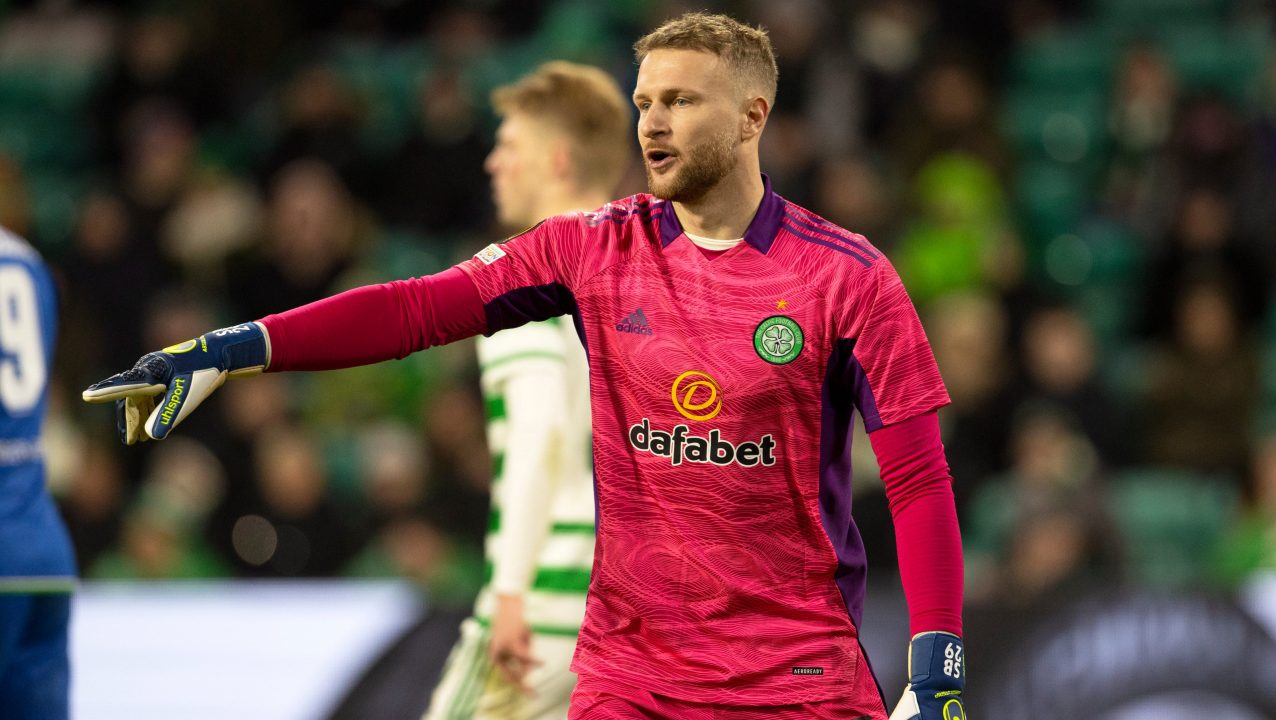 Celtic sign goalkeeper Scott Bain to new contract