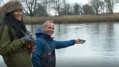 TV star Robson Green opens salmon fishing season on River Tay