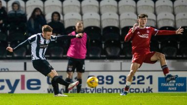 Lewis: Aberdeen had clear-the-air talks after St Mirren defeat