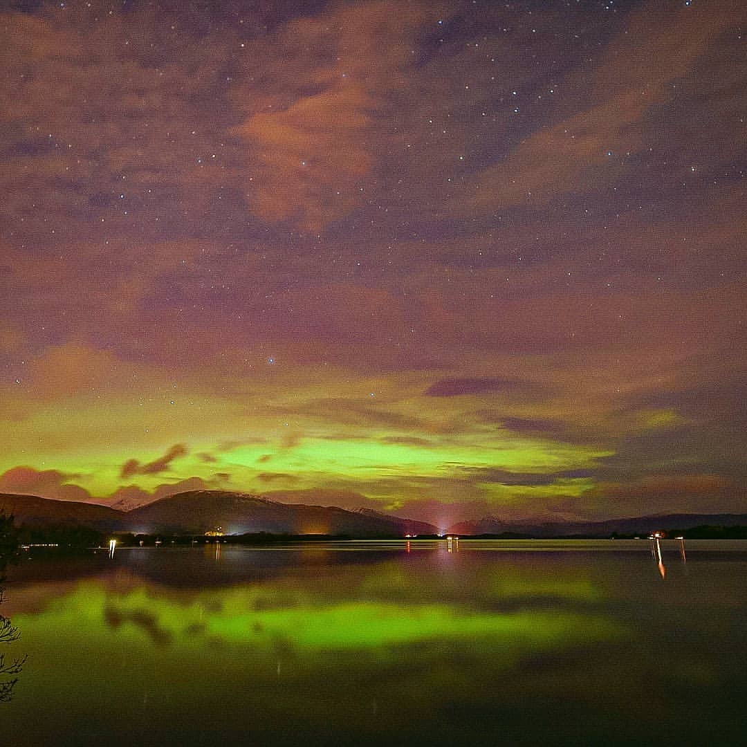 The Northern Lights above Loch Lomond. (@gerdoc1/STV News)