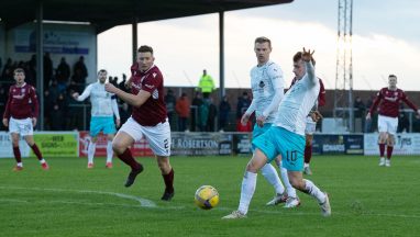 Leaders Arbroath held to goalless draw by promotion rivals Inverness