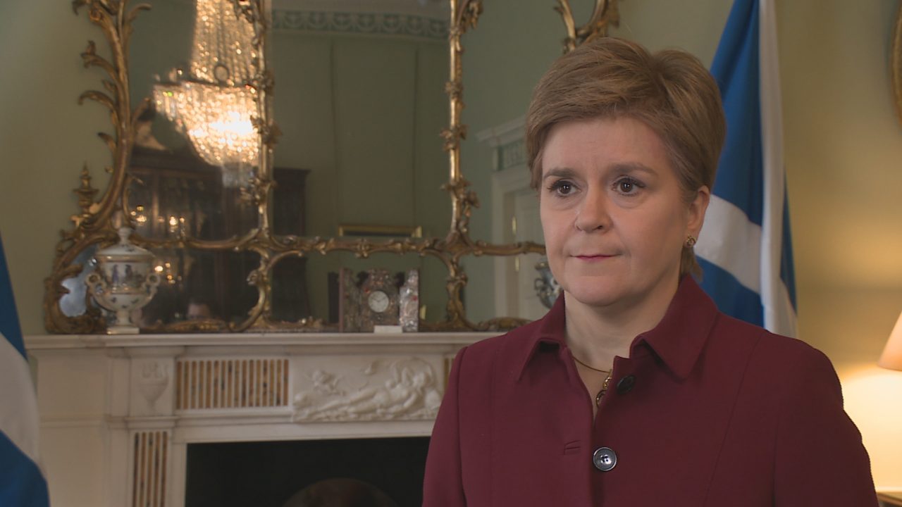 Nicola Sturgeon reported to police over ‘face mask law breach’ in barber shop