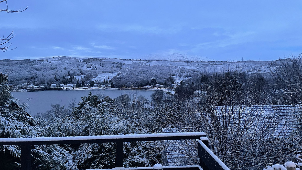 Snow in Garelochhead.