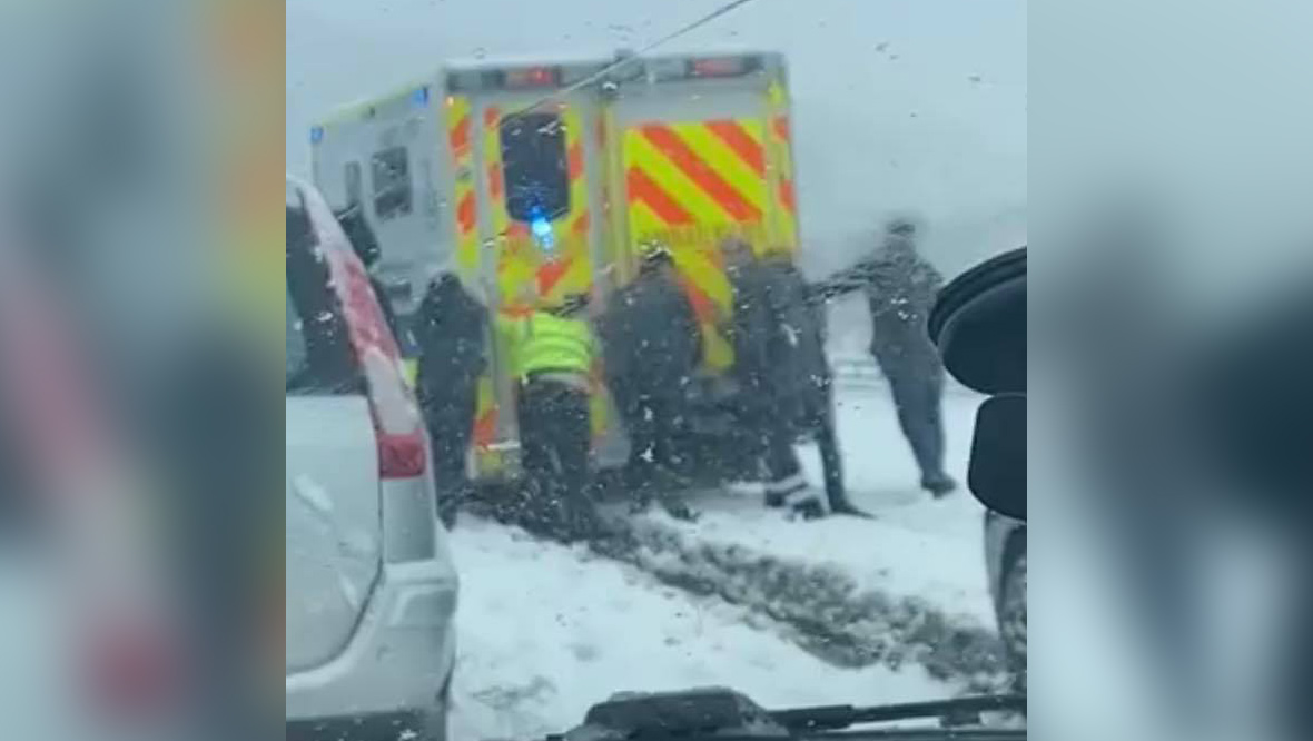 Mother grateful for Aberdeen public’s help after ambulance transporting baby daughter stuck in snow