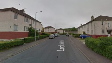 Man charged after heroin haul worth up to £174,000 seized by police in Paisley’s Lochfield Drive