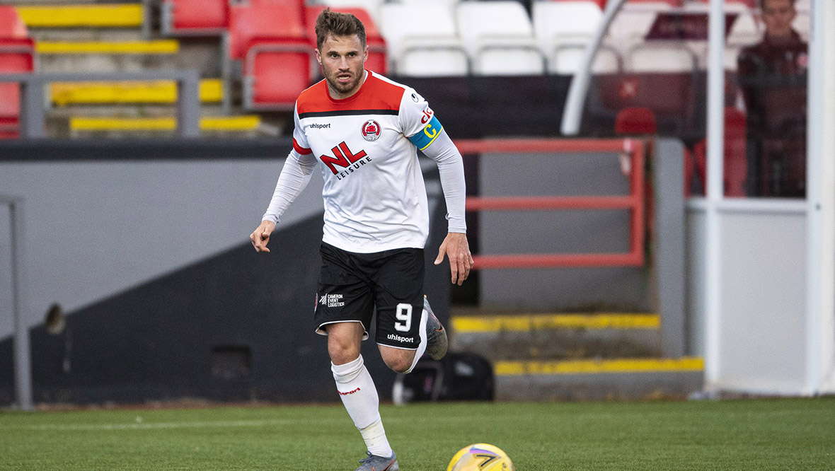 David Goodwillie in action for Clyde.