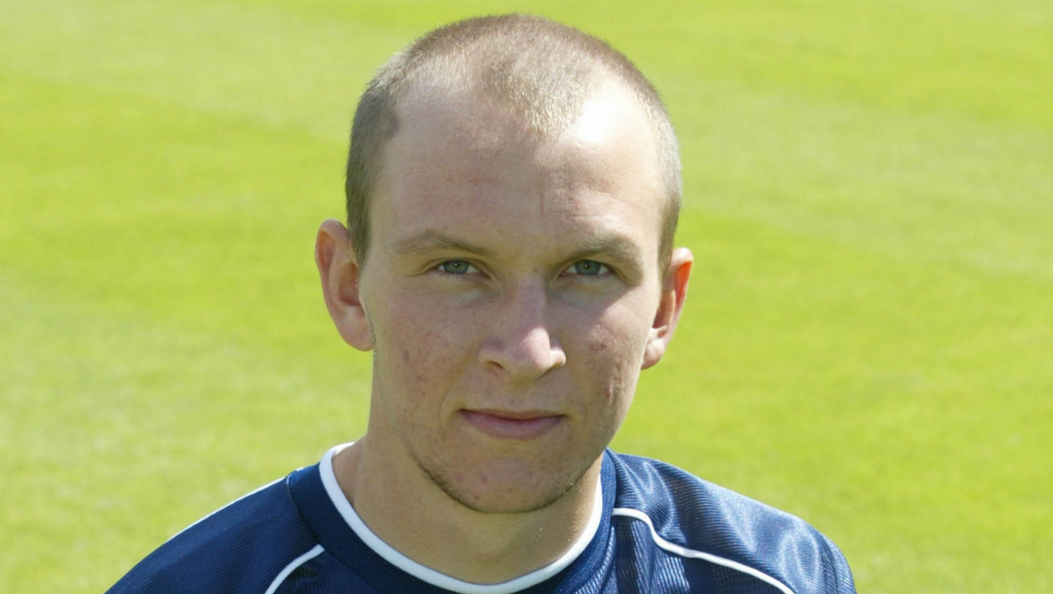 Former Raith Rovers, East Fife and Berwick Rangers footballer Paul Hampshire dies after being hit by car