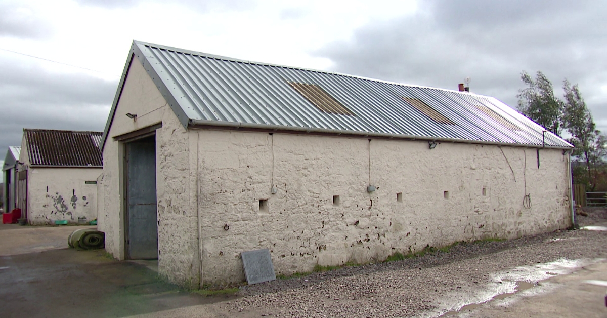 Kelly and Mark Colquhoun, from Glasgow, posted on social media asking for help to transform the byre.