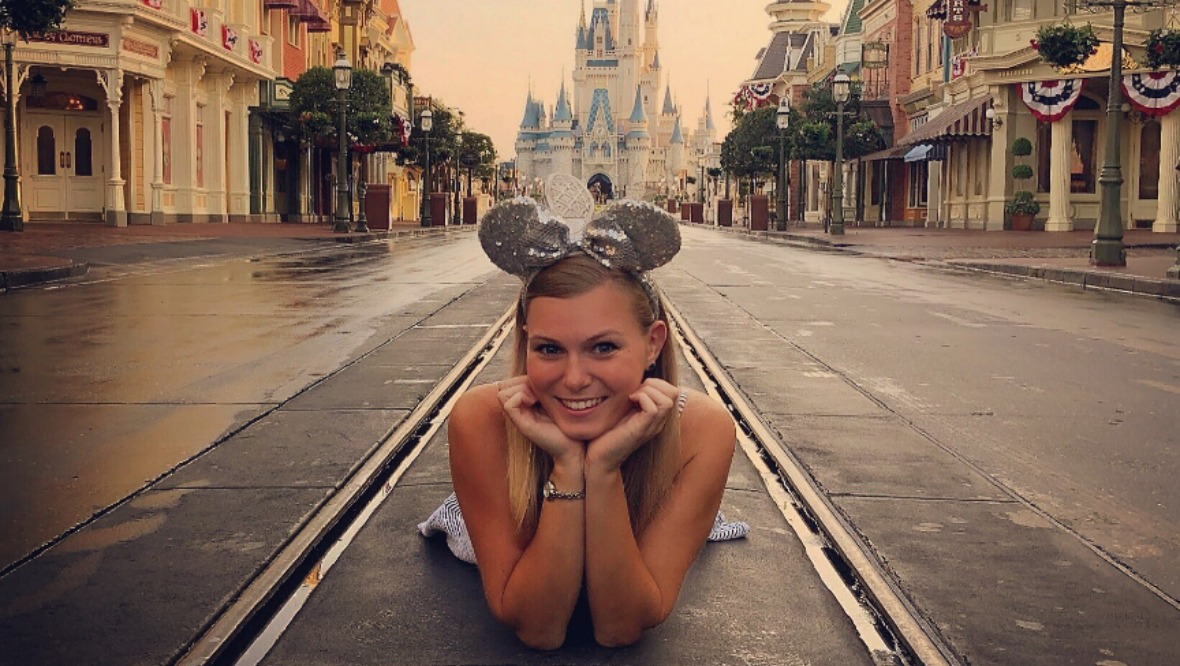 Airdrie woman Alexandria Adamson lands dream job as ‘theme park tester’ in Orlando, Florida
