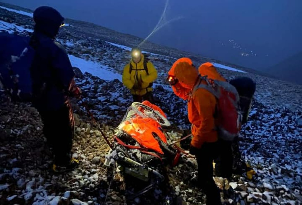  Lochaber Mountain Rescue Team responding to callout. 