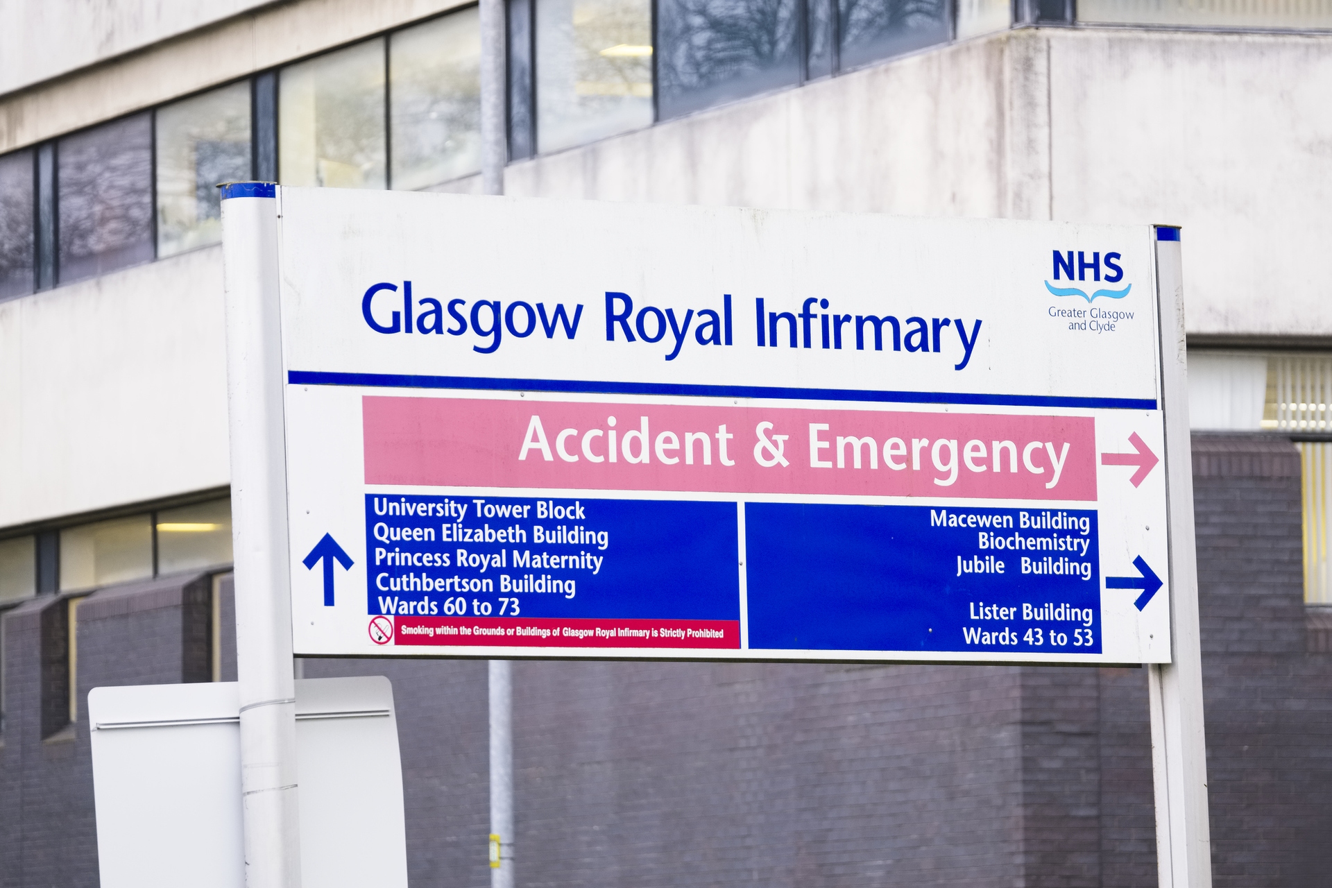Glasgow Royal Infirmary's burns and plastics wards will allow up to two visitors at a time